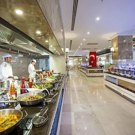 Hotel Karmir &
