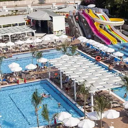 Hotel Karmir & 5*