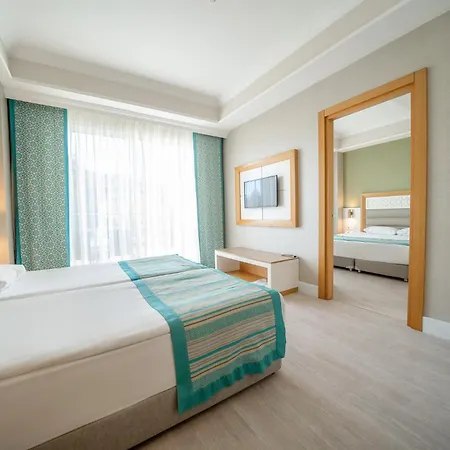 Karmir & Hotel Kemer
