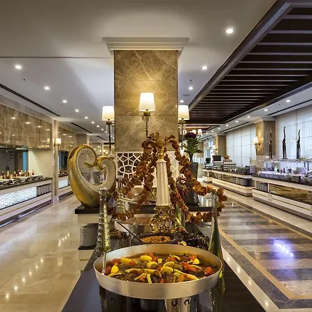 Karmir & Hotell Kemer